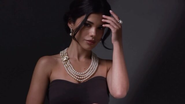 Behind the scenes — Ari Aminoff and the very talented @gul22nara presenting our latest Heirloom Collection — a carefully curated selection of some of the finest and rarest pearl creations from Aminoff London. Each exceptional piece is handcrafted in 18ct gold and adorned with meticulously hand-set diamonds, showcasing the artistry and craftsmanship that define our work.
Every jewel in this collection is a unique, one-of-a-kind creation that cannot be repeated, designed to become a lasting heirloom and a true expression of our commitment to exceptional quality in handmade pearl jewellery.
To discover more, contact our Hatton Garden office directly or enquire with your local jeweller for collections by Aminoff London.
#FineJewels #FineJewellery #PearlJewellery #LuxuryJewellery #HighJewellery #SouthSeaPearls #TahitianPearls #AkoyaPearls #DiamondJewellery #HandmadeJewellery #OneOfAKind #HeirloomJewellery #RarePearls #PearlCollector #HattonGarden #AminoffLondon