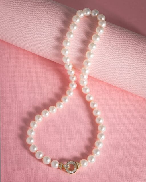 A 9mm Japanese Akoya pearl strand finished with an intricate 18 carat yellow gold circular clasp, set with baguette and pavé diamonds — balancing classic pearl jewellery with a more contemporary finish.
 
Working closely with independent designers across Italy and the UK, co-director Ari Aminoff develops each collection around changing market trends, timeless styling, and exceptional pearl quality.
 
#AminoffLondon #AkoyaPearls #PearlNecklace #LuxuryJewellery #FineJewellery