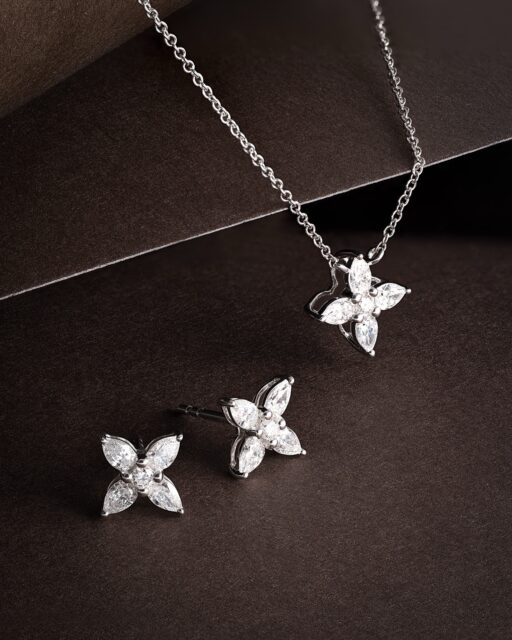 A new expression of Aminoff London. 

Crafted in 18ct white gold, our latest fine diamond jewellery combines pear-shape and marquise-cut diamonds in distinctive sculptural motifs. 

Developed from the success of our established diamond lines, this collection extends the Aminoff London aesthetic beyond pearls.

Explore the range this weekend at @vicenzaoro - Hall 6, Booth 261. 

#FineJewellery #DiamondJewellery #WhiteGold #Diamonds #LuxuryJewellery